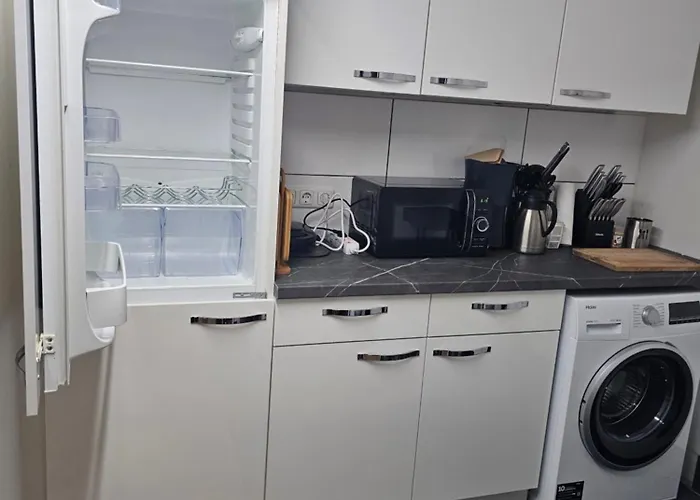 200qm Work And 4 Schlafzimmer Jedes Mit Eigenem Badezimmer, Neu Modernisiert * Eschweiler