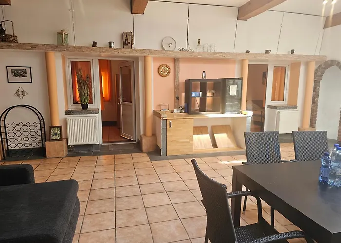 200qm Work And 4 Schlafzimmer Jedes Mit Eigenem Badezimmer, Neu Modernisiert Lejlighed *